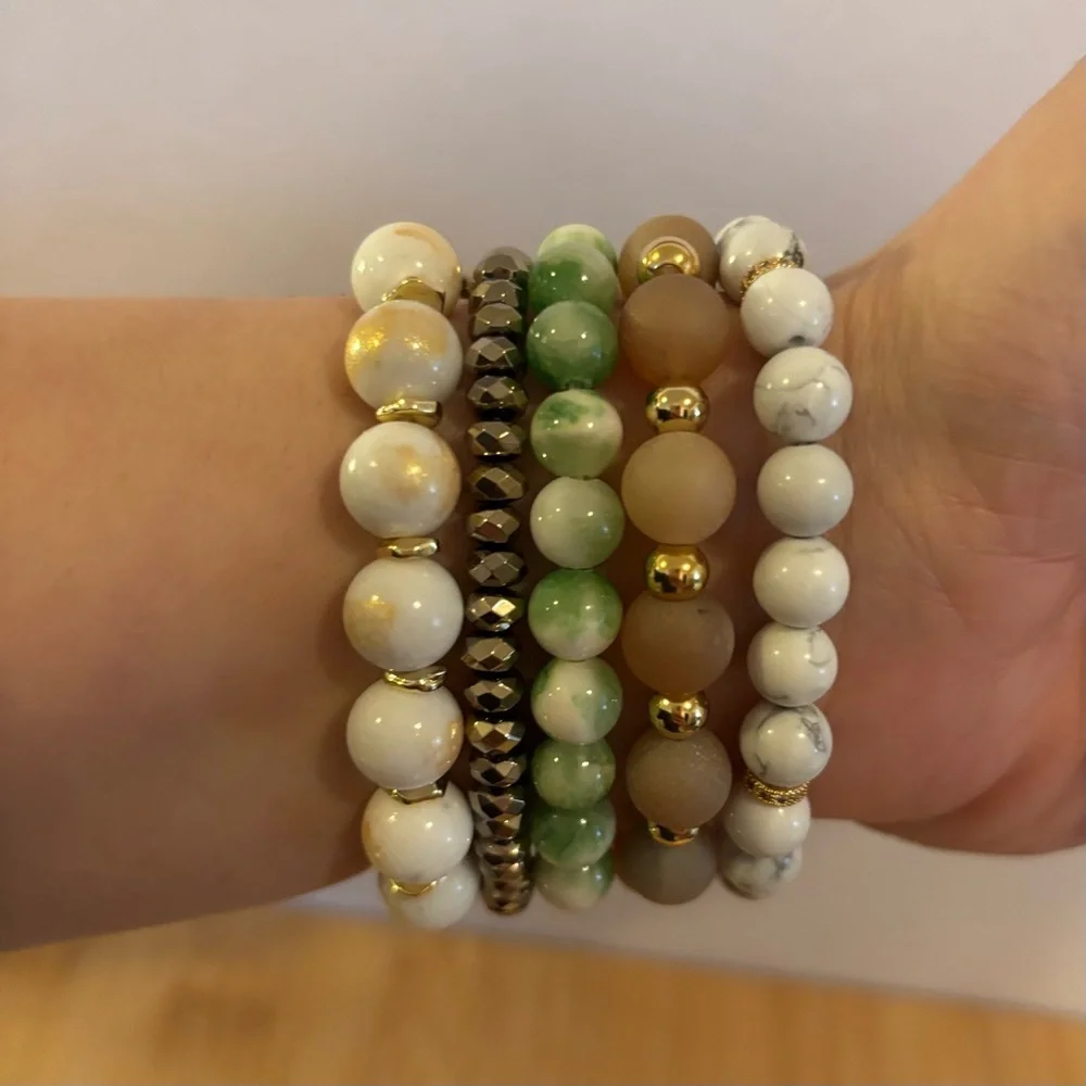 Handmade Gemstone Bracelet Stack Set of 5 NWT Jade Howlite Agate
